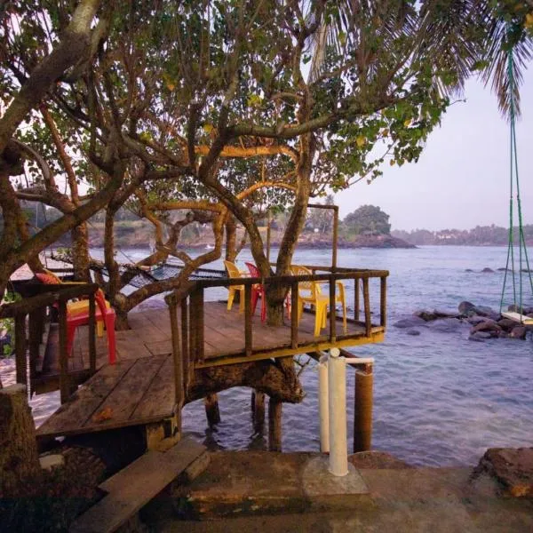 Light house beach home, hotel v destinaci Matara