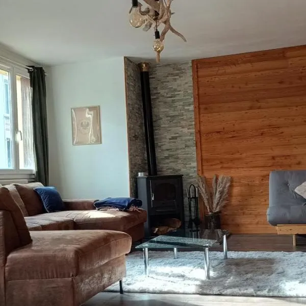 Spacious 3 bedrooms apartment, hotel v destinaci Briançon
