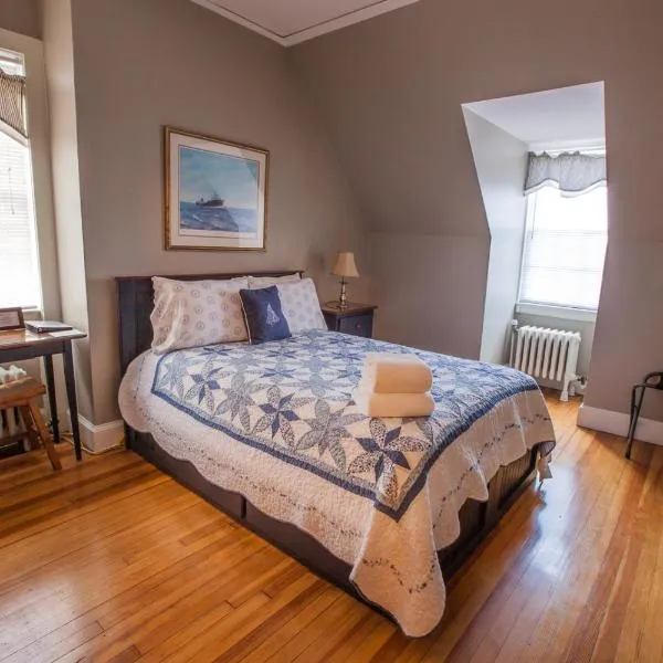 Crow's Nest Newport, hotel in Newport