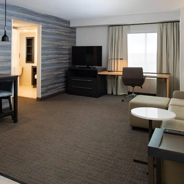 Residence Inn Visalia, hotel a Visalia