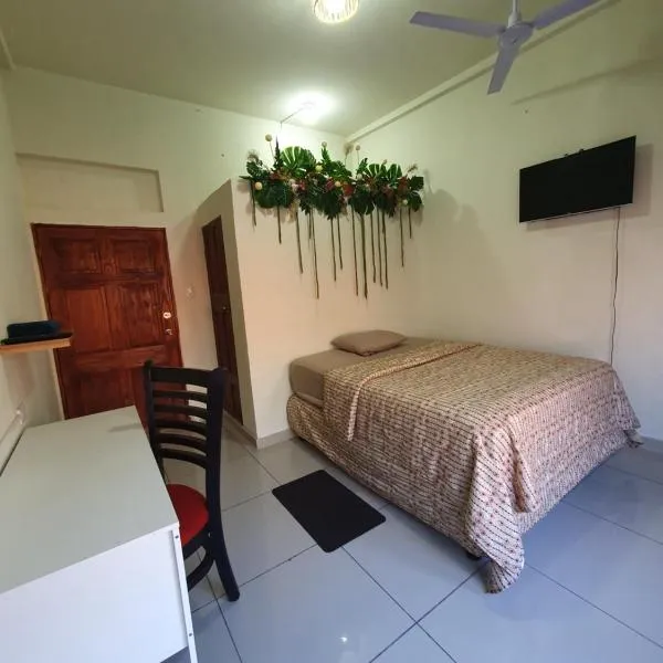 Zacatecoluca House, hotel in Zacatecoluca