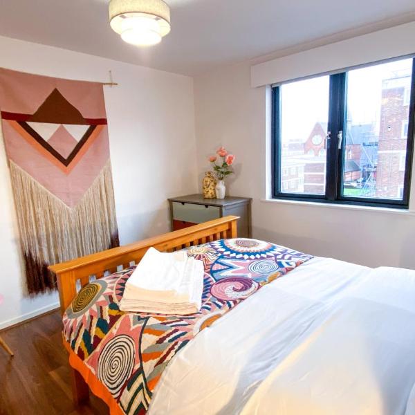 2 bedroom Shoreditch home, London