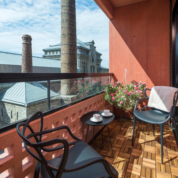 Sunny Balcony Suite by Rotermann City Apts, Tallin