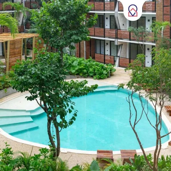 Pool & Rooftop in Tulum 2 Bedrooms Apartment, ξενοδοχείο σε Tulum