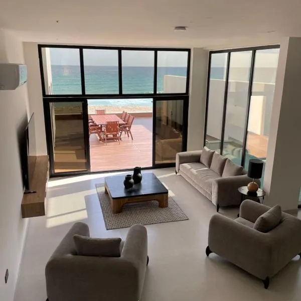 Ocean's Edge, hotel v destinaci Fins