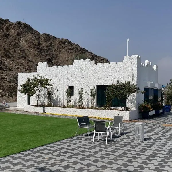 Moon night resort For Family and groups BBQ Pool and greek style, hôtel à Sharm