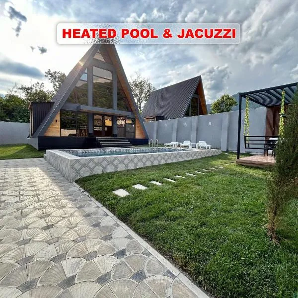 SILAND A Frame House، فندق في غابالا