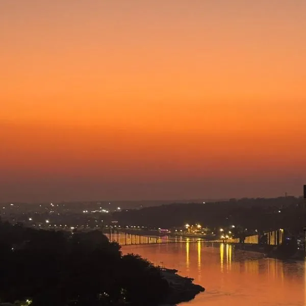 Shalom Backpackers Rishikesh，位于瑞诗凯诗的酒店