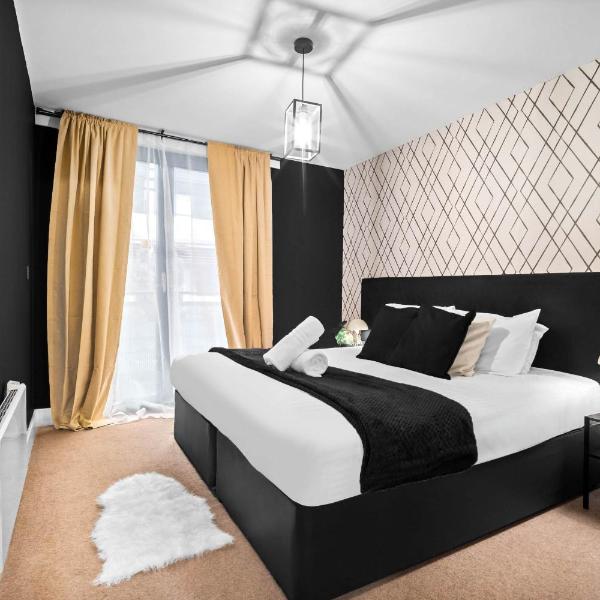 Central Apartment - Chinatown - Private Balcony - Secure Parking - Netflix - Wifi - 14A, Birmingham