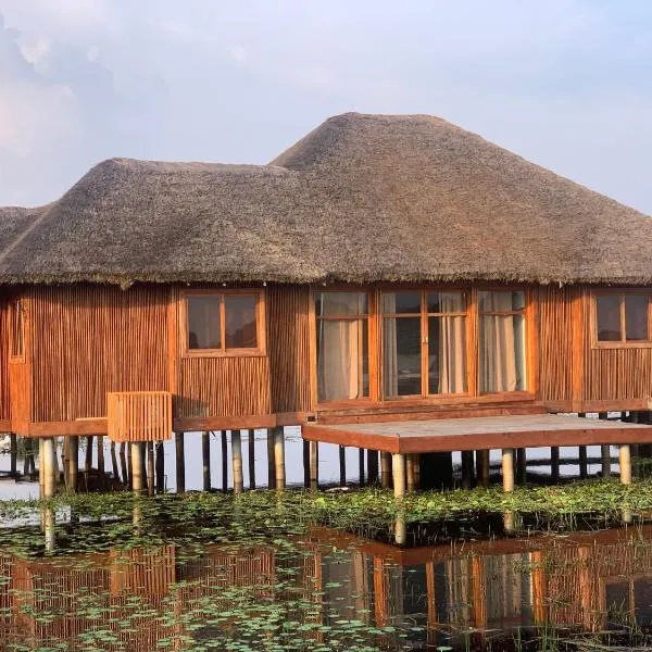 Floating Villa near Nzulezu, hotel em Beyin