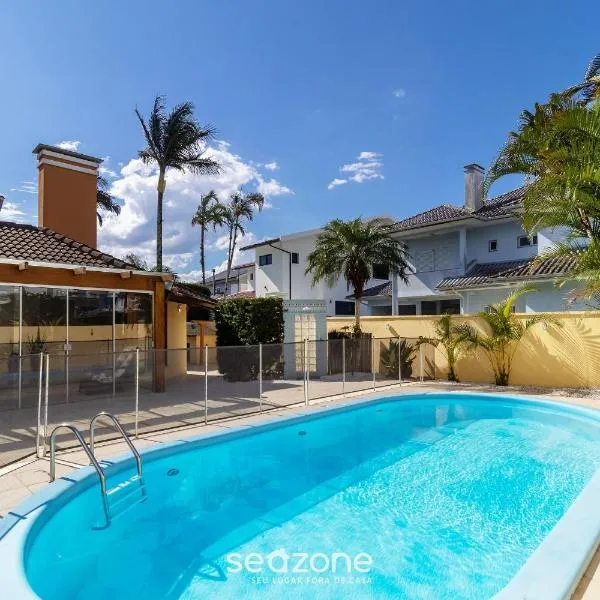 Casa Dúplex c/ Piscina a 850m de la Playa RDT0124, hotel en Florianópolis