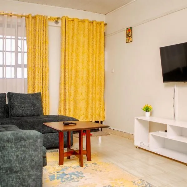Blue House, khách sạn ở Lwero