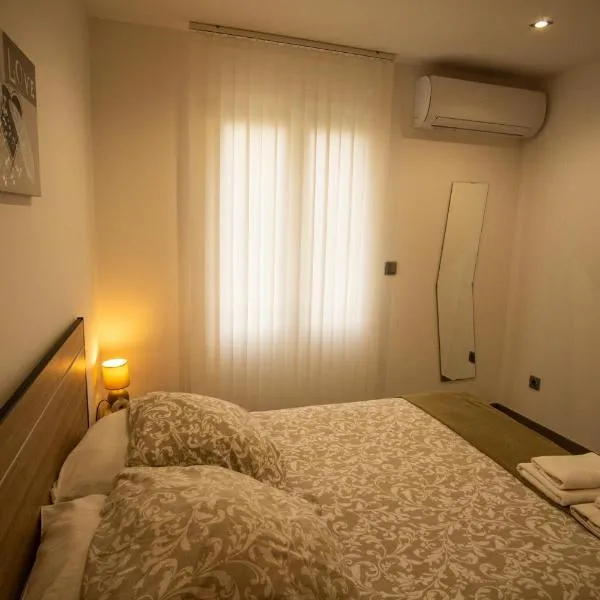 Appartement 1-4 pers - Proche Paris, CDG, Grand Paris Arena - A L'Ombre du Pin "5", ξενοδοχείο σε Le Pin