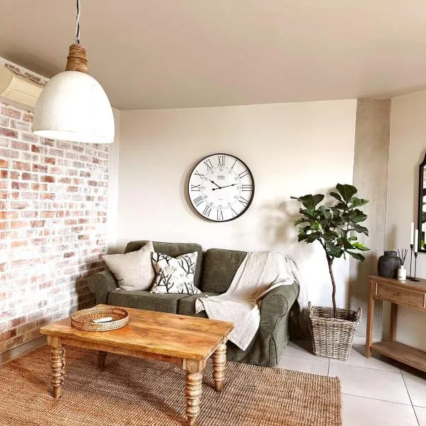 Wild Olive Unit 15, Hotel in Windhoek