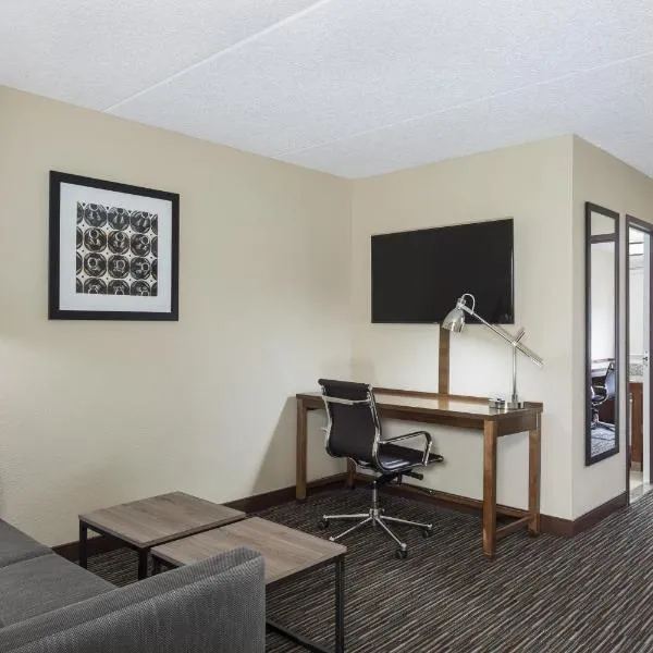 Royle Hotel Milwaukee Airport, hotell i Milwaukee