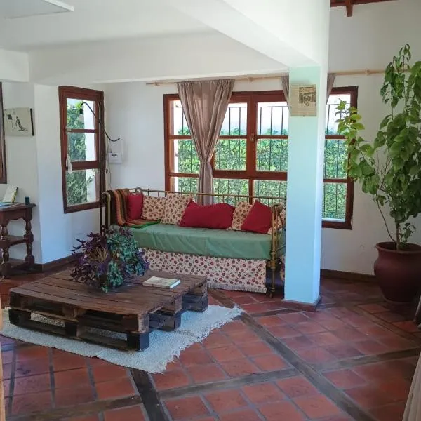 "La casa de Ona" B&B, hotel in San Martín de los Andes