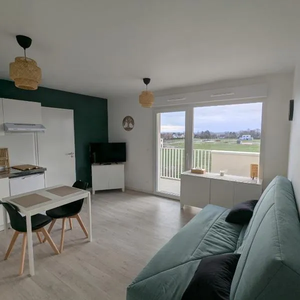 Studio Les Capucines, hotel u gradu Bretteville-sur-Odon