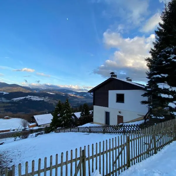 Japaner Haus, hotel di Weitenbach
