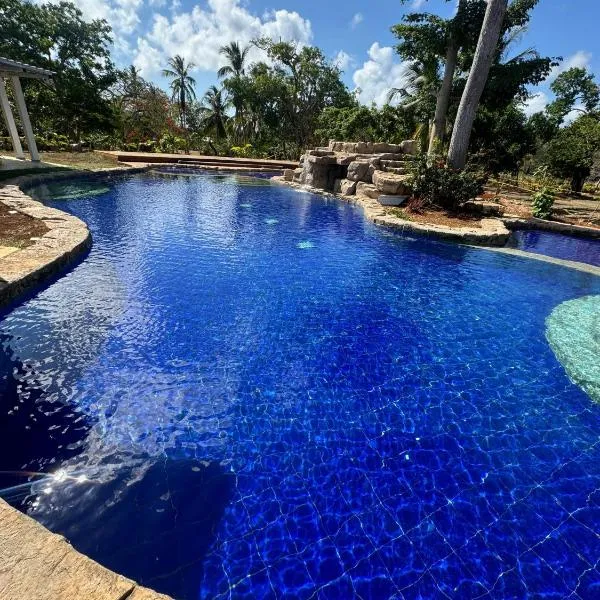 Miraflores Boutique Hotel Adults Only, hotel in San Andrés