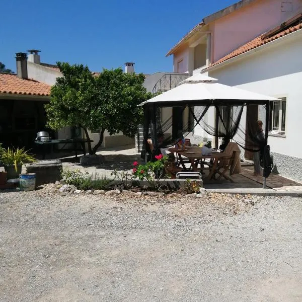 Casa R&M, hotel v destinaci Pedrulheira