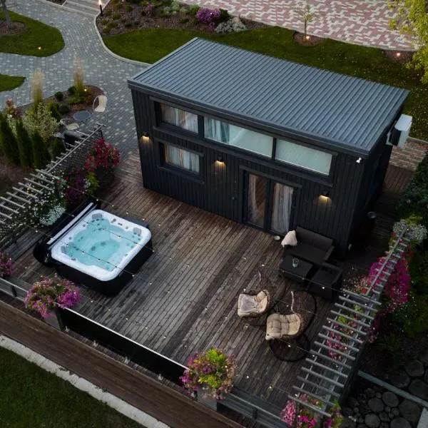 Villa Lakstīgalas Charm、Skrīveriのホテル