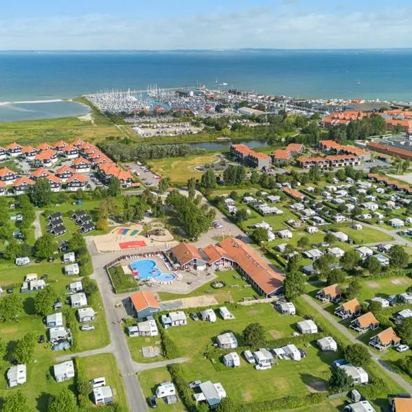 First Camp Bogense Strand Camping & Cottages, hotel in Bogense