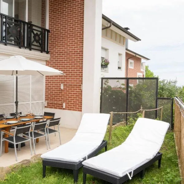 EARRA - Villa Eki - 2 garajes, playa a 7 min a pie, Hotel in Zarautz