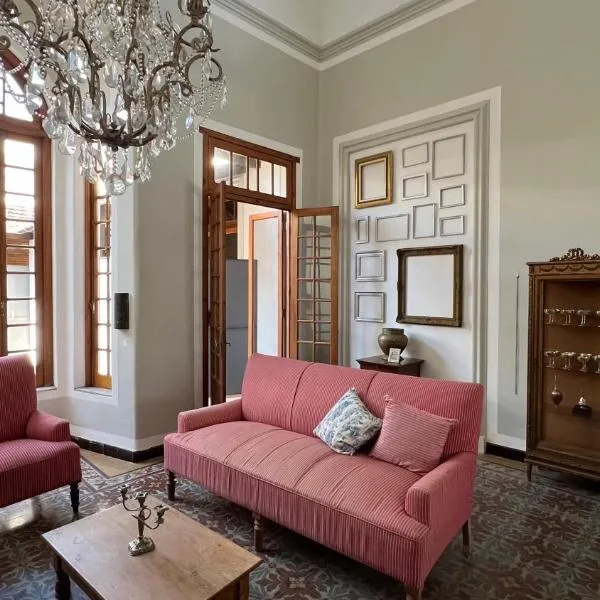 ART APART DeCO、サルトのホテル