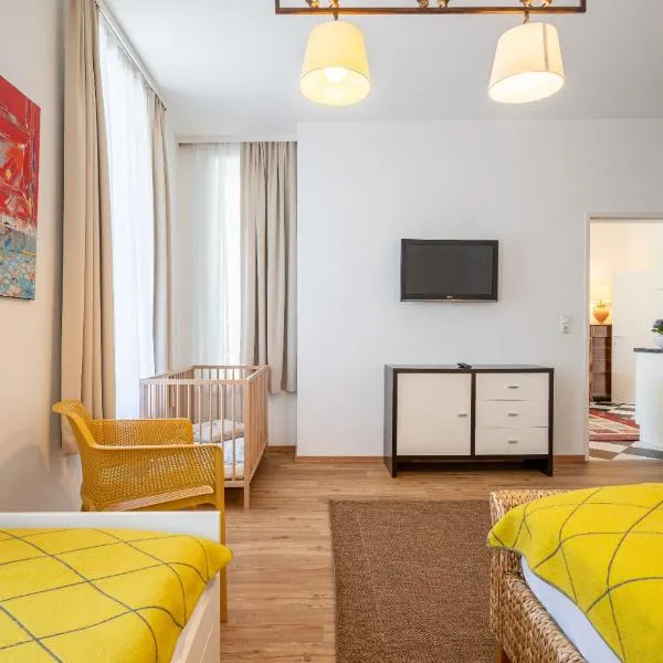 Art Apartment Mutters - Innsbruck, hotel v destinaci Innsbruck