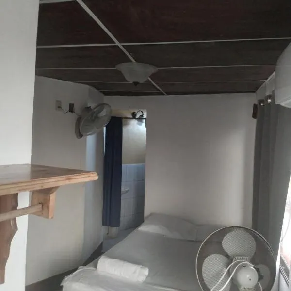 Hostal don Frank, Hotel in San Carlos