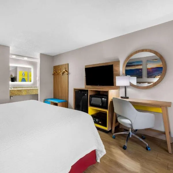 Days Inn by Wyndham Raleigh Midtown, ξενοδοχείο σε Ράλεϊ