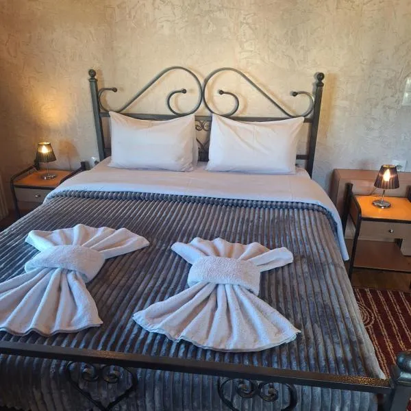 Ξενώνας Ορεάδες, hotel in Ano Trikala