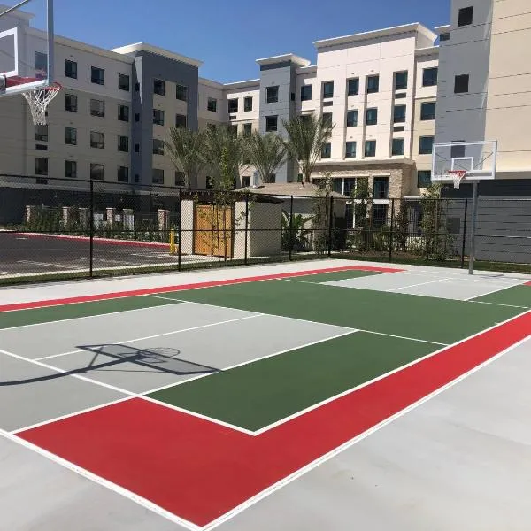 Staybridge Suites Irvine - John Wayne Airport by IHG, ξενοδοχείο σε Irvine