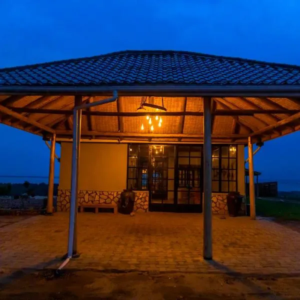 Acacia Wilderness Mweya, ξενοδοχείο στο Κασέσε