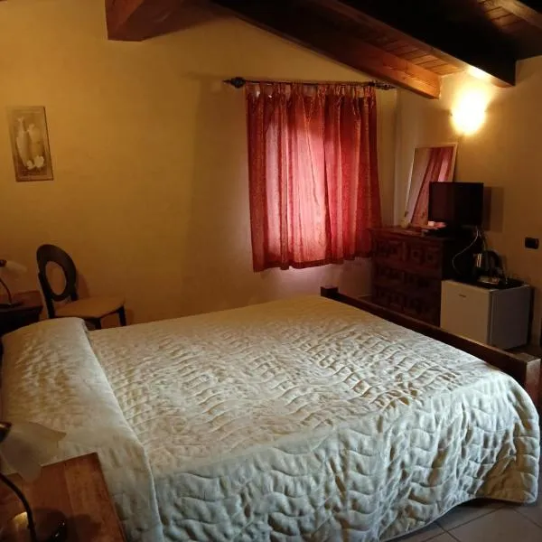 Agriturismo La Valle Incantata Gerace -, hotel v destinaci Gerace