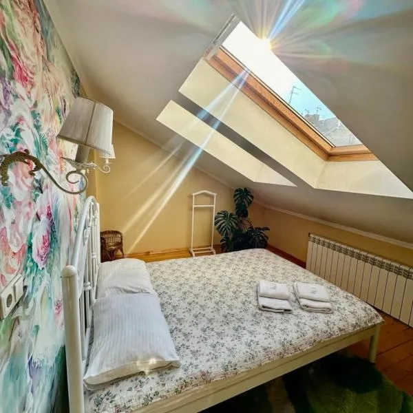 Apartments My London, hotel v destinaci Černovice