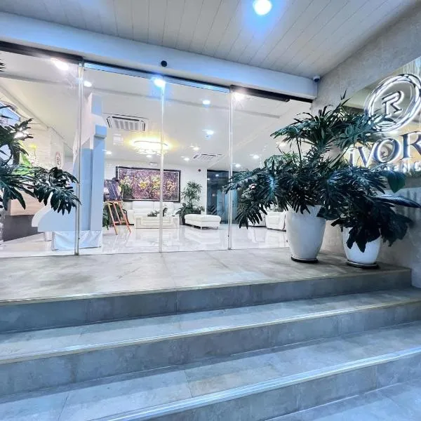 Minimalist Studio Suite near Ayala Mall, hotel in Davao City