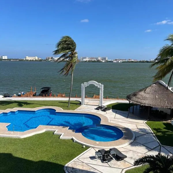 Penthouse frente a la Laguna, hotel in Cancún