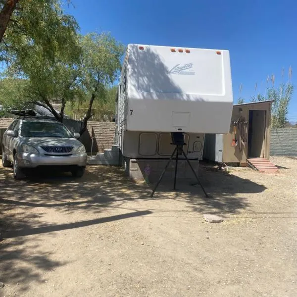 Super Saver 5th wheel #7, hotel in Tucson