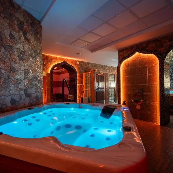 Hotel Zenubia, hotel v destinaci Hajdúszoboszló