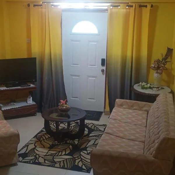 LHM Apartments, hotel en Christ Church