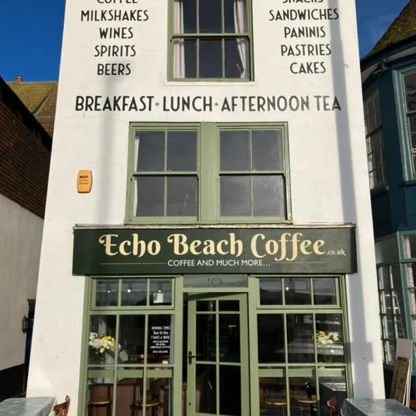 Echo Beach Coffee, Hotel in Hastings