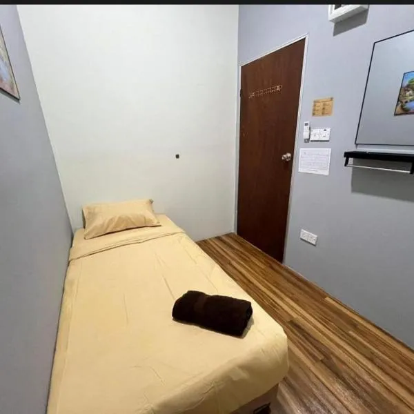 SASA Roomstay-Self Check In KLIA Transit, hotel in Sepang