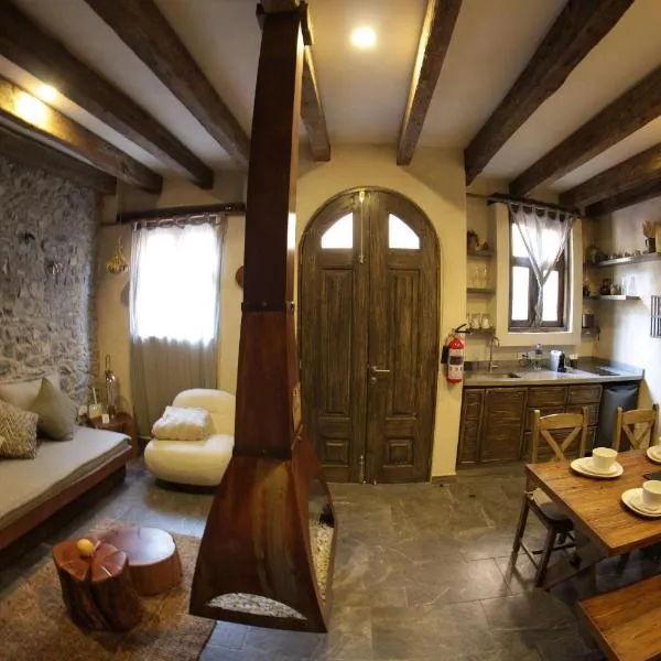 Vecchia Luna: El refugio más acogedor de Valqui, ξενοδοχείο σε Santeagueda