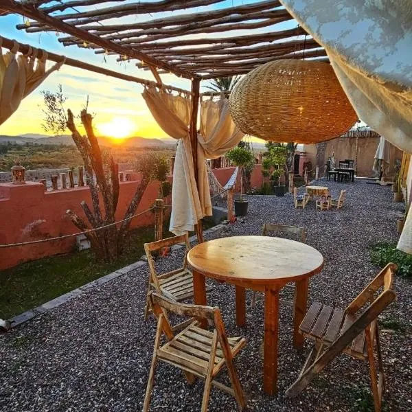Vue panoramique Ouarzazate centre, hôtel à Tabount