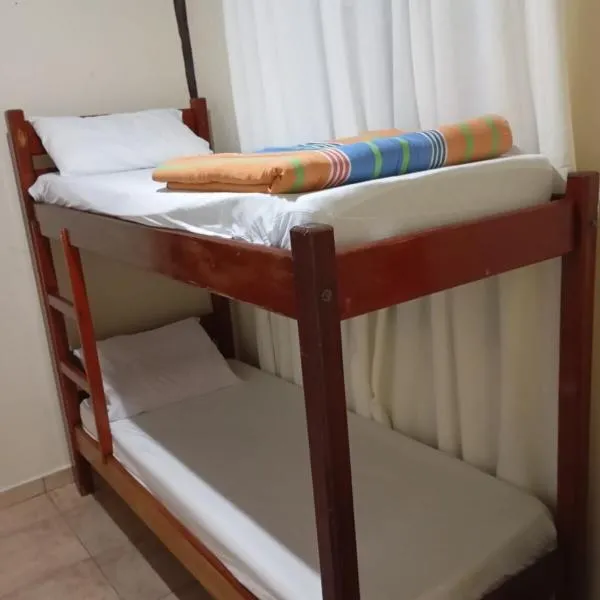 Apto suíte Triplo com Ar e Frigobar, viešbutis Bonite