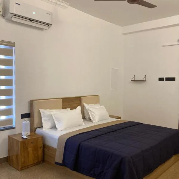 The Golden, Apartrooms, ξενοδοχείο σε Trivandrum