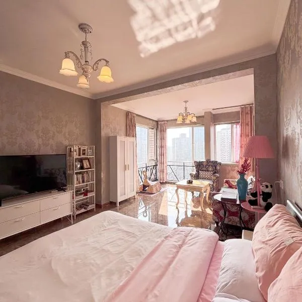 Xiao Yu Residential Apartment Near Jiefangbei and Hongya Cave, hotel v destinaci Čchung-čching