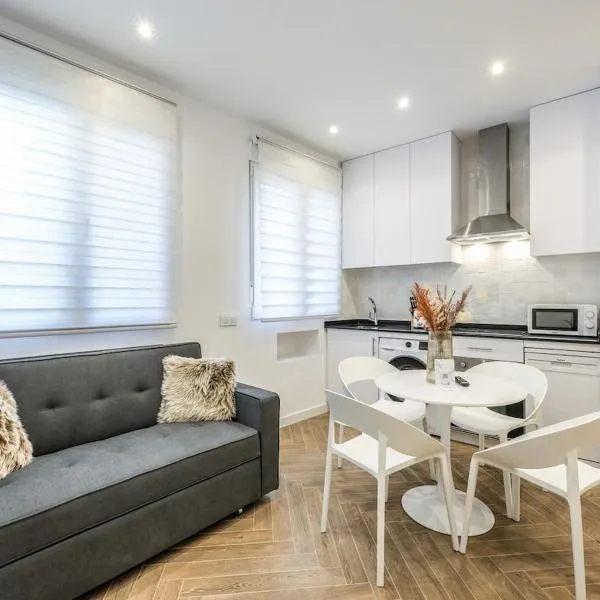 Urban Tranquility in Madrid with Modern Comforts, hotel in Madrid