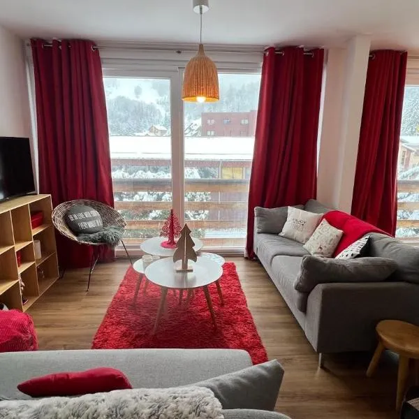 Rouge Canneberge -8 personnes- 84m2 Vue dégagée Sétaz, hotel en Valloire